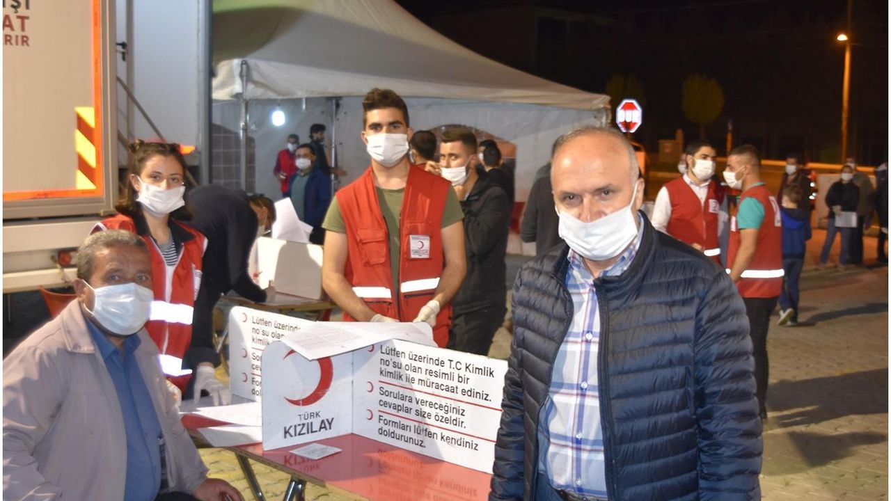 Bitlis’te milli eğitimin destek verdiği kan bağışı kampanyasına yoğun teveccüh gösterildi