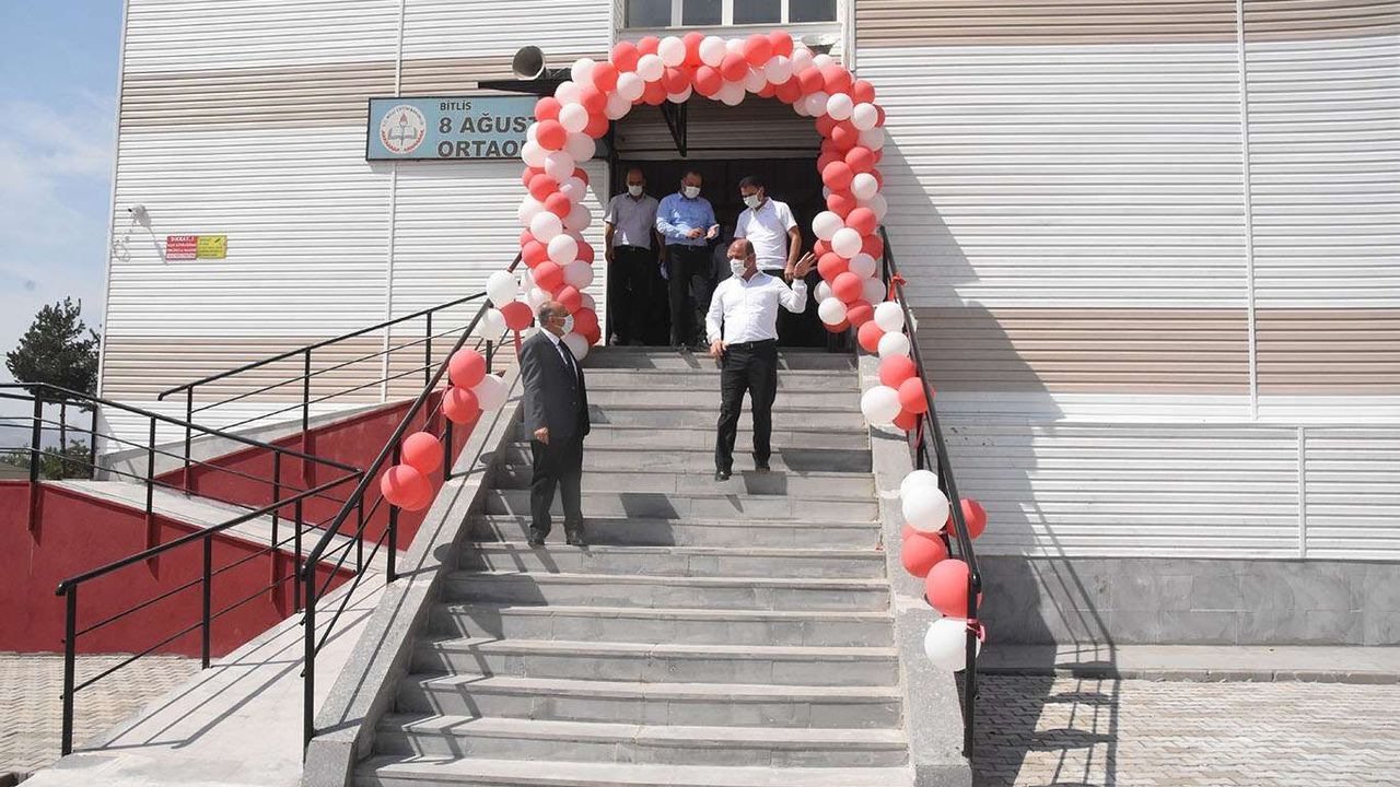 Bitlis'te okullar güçlendirilerek eğitim öğretim sezonuna hazırlandı