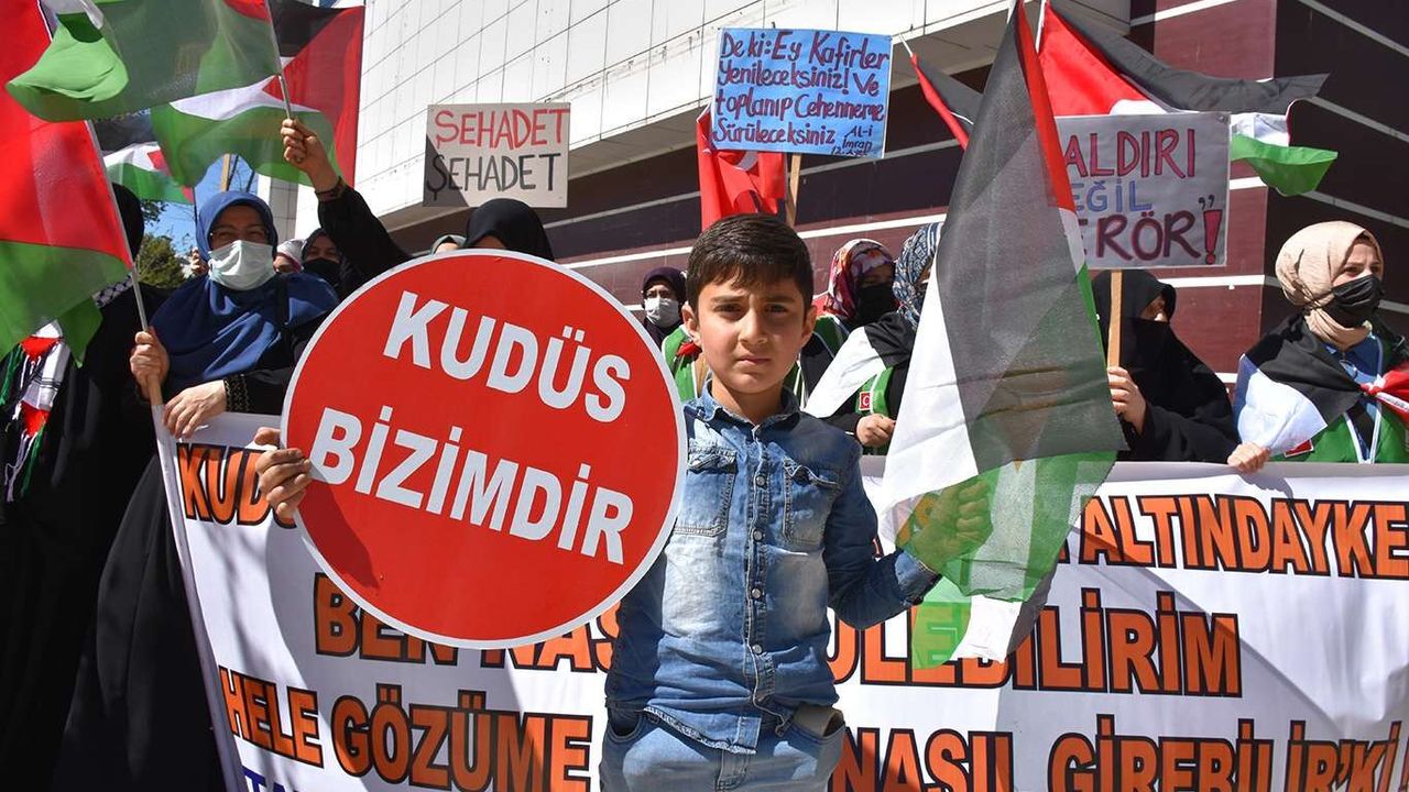 Siyonist işgal rejimine Bitlis'ten sert tepki