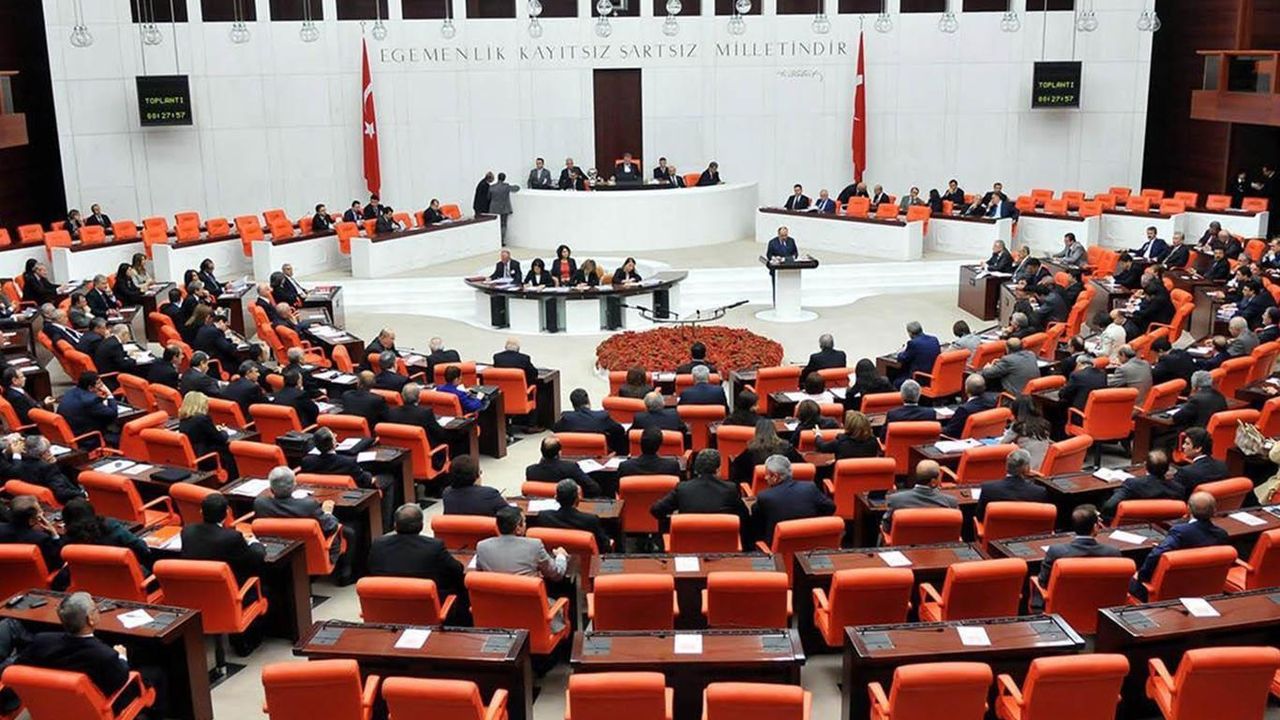 Meclis'te yoğun mesai: Vergi düzenlemesi