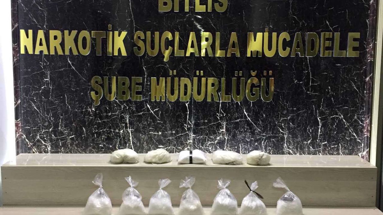 Bitlis'te 10 kilo uyuşturucu ele geçirildi