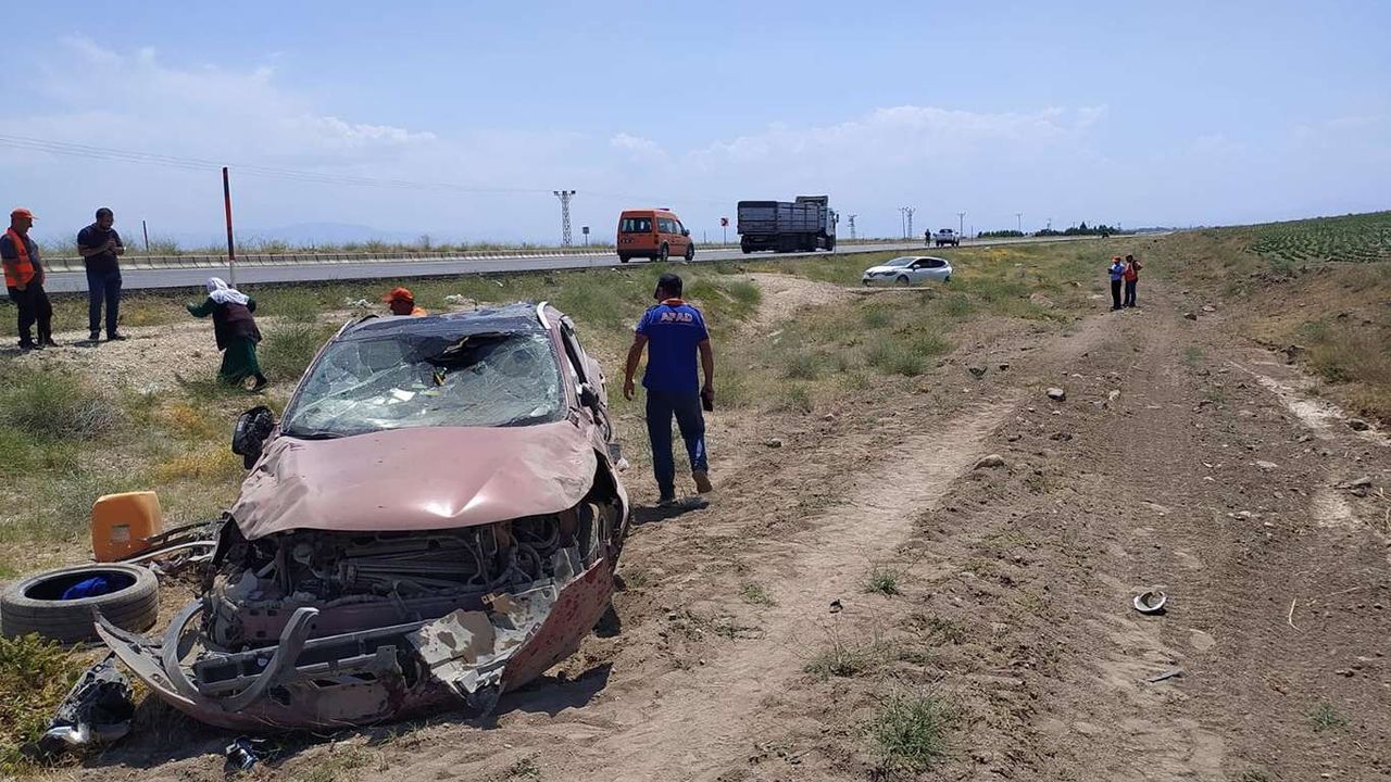 Bitlis'te zincirleme kaza: Biri ağır 5 yaralı