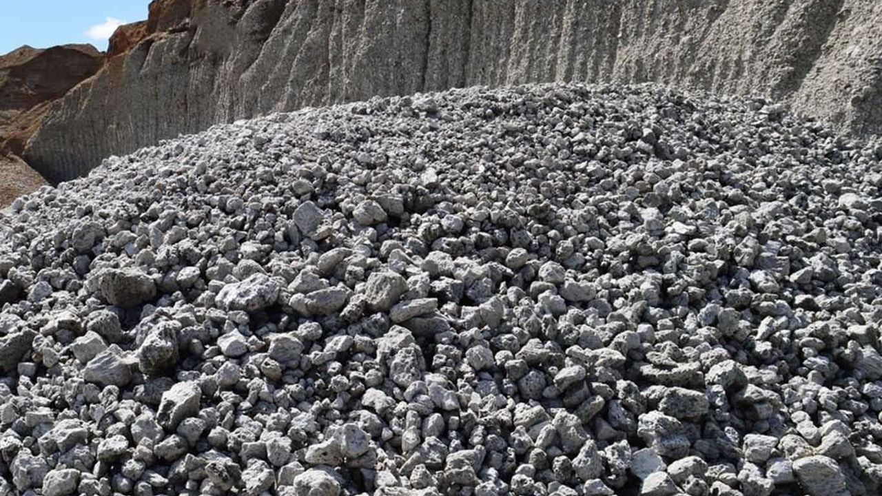 Bitlis'te Uluslararası Pomza ve Perlit Sempozyumu başladı
