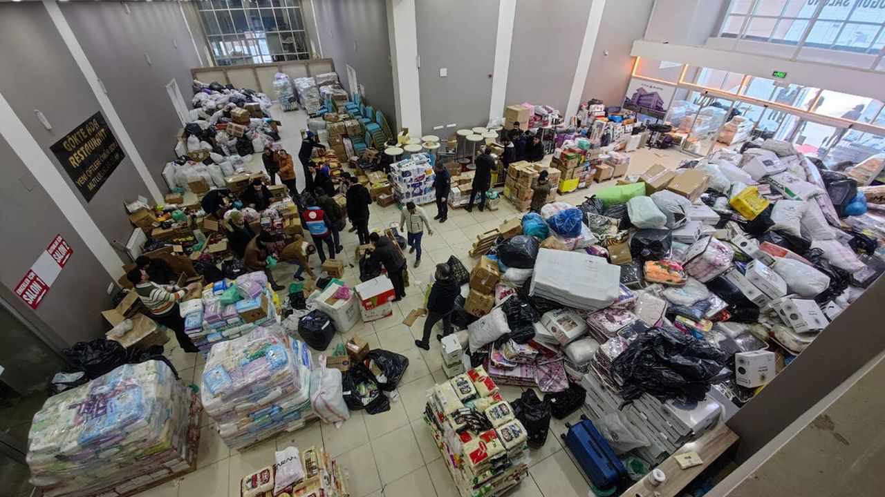 Bitlis’te depremzedeler için yardım seferberliği başlatıldı