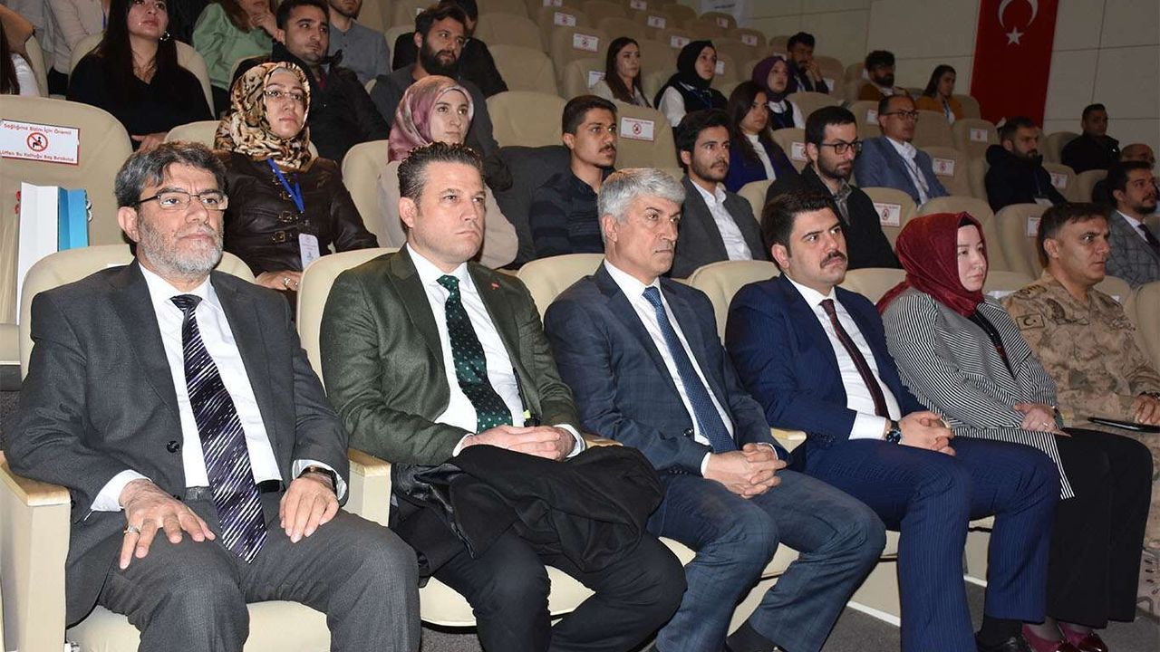 Bitlis’te “Uyuşturucu Bağımlılığıyla Mücadele Çalıştayı” düzenlendi