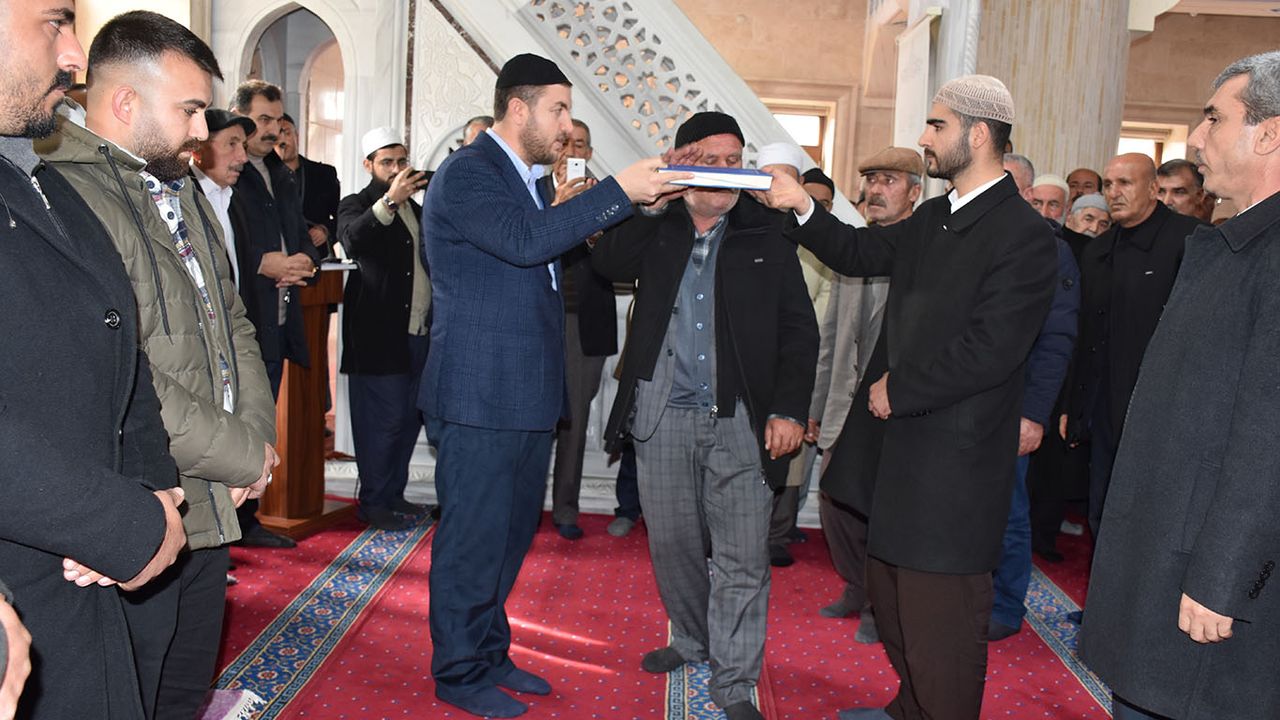 Bitlis’te Çelik ve Erol aileleri arasındaki husumet barışla sonuçlandı