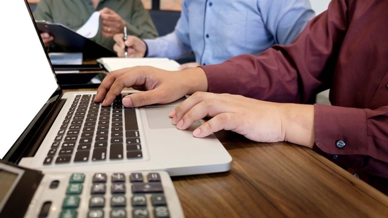 Sözleşmeli personele kadro düzenlemesi Meclis'te imzaya açıldı!