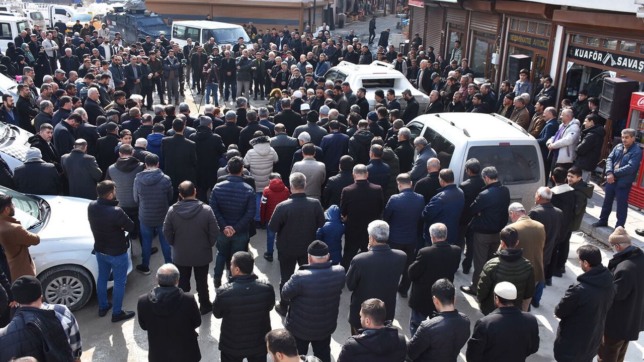 Bitlis'te "Duaya Çağrı" programına yoğun ilgi