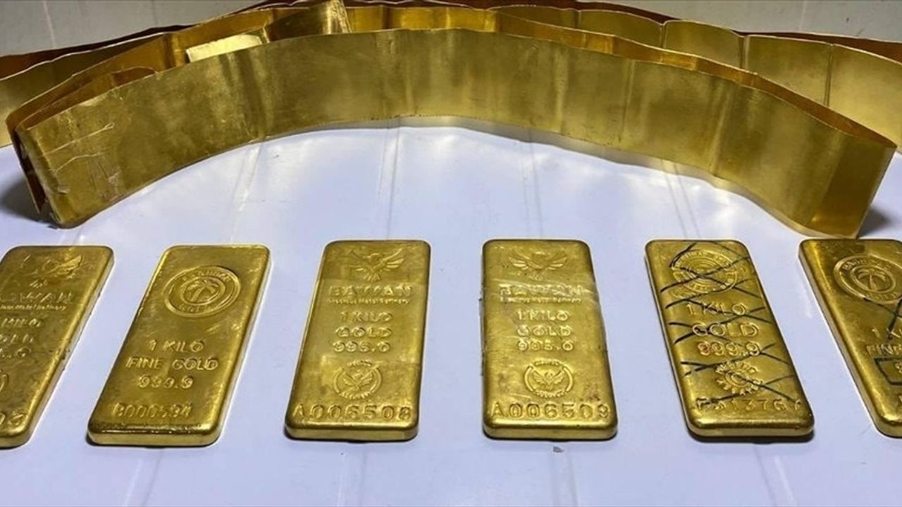 Gümrük kaçağı 8 kilogram altın ele geçirildi