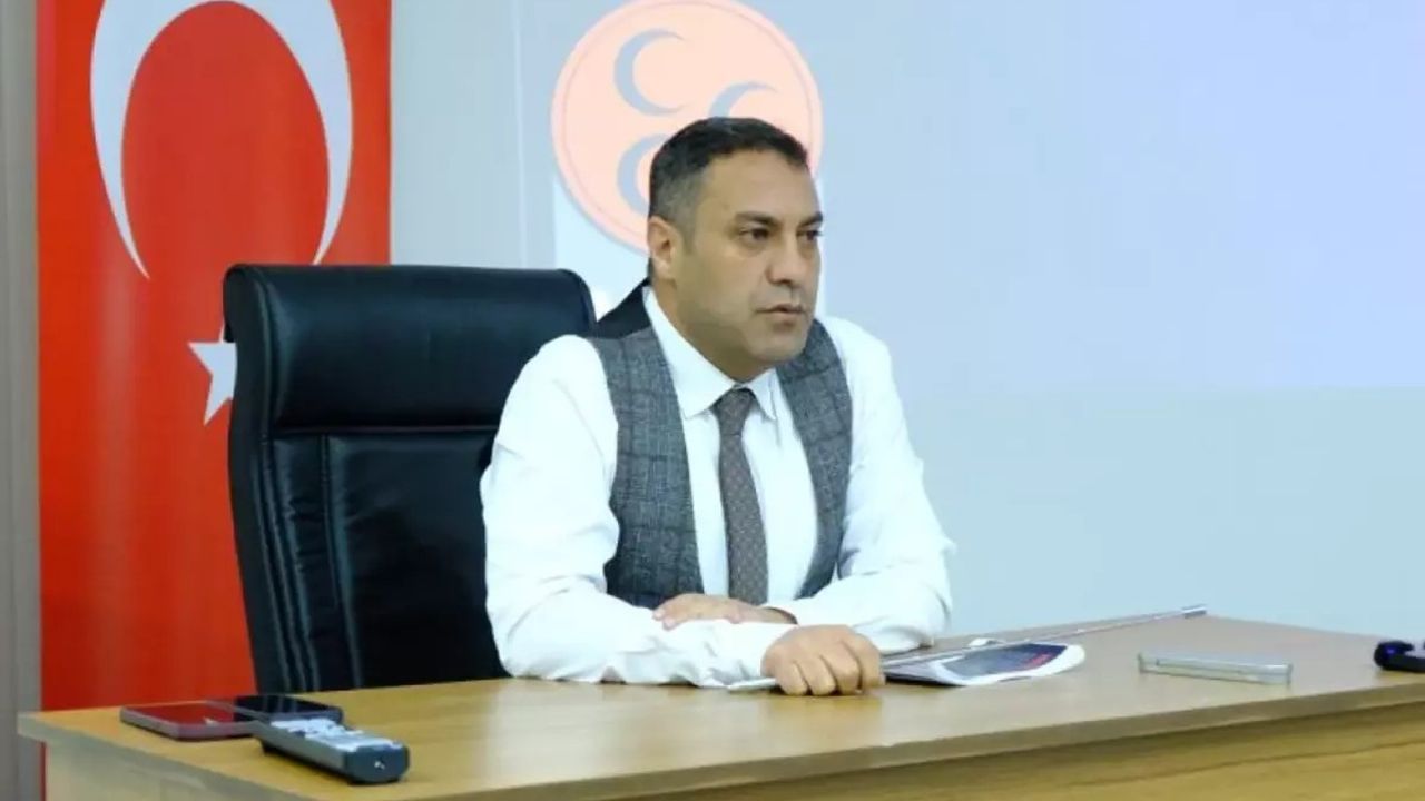 MHP duyurdu: Belediye başkanları listesinden çıkarıldı