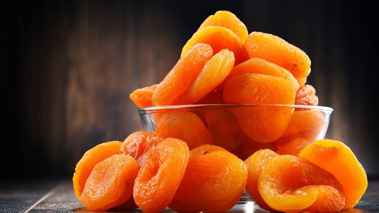 Kuru kayısılar toplatılıyor: İşte nedeni...