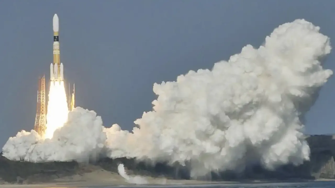 Japonya insansız kargo uzay aracını fırlattı!