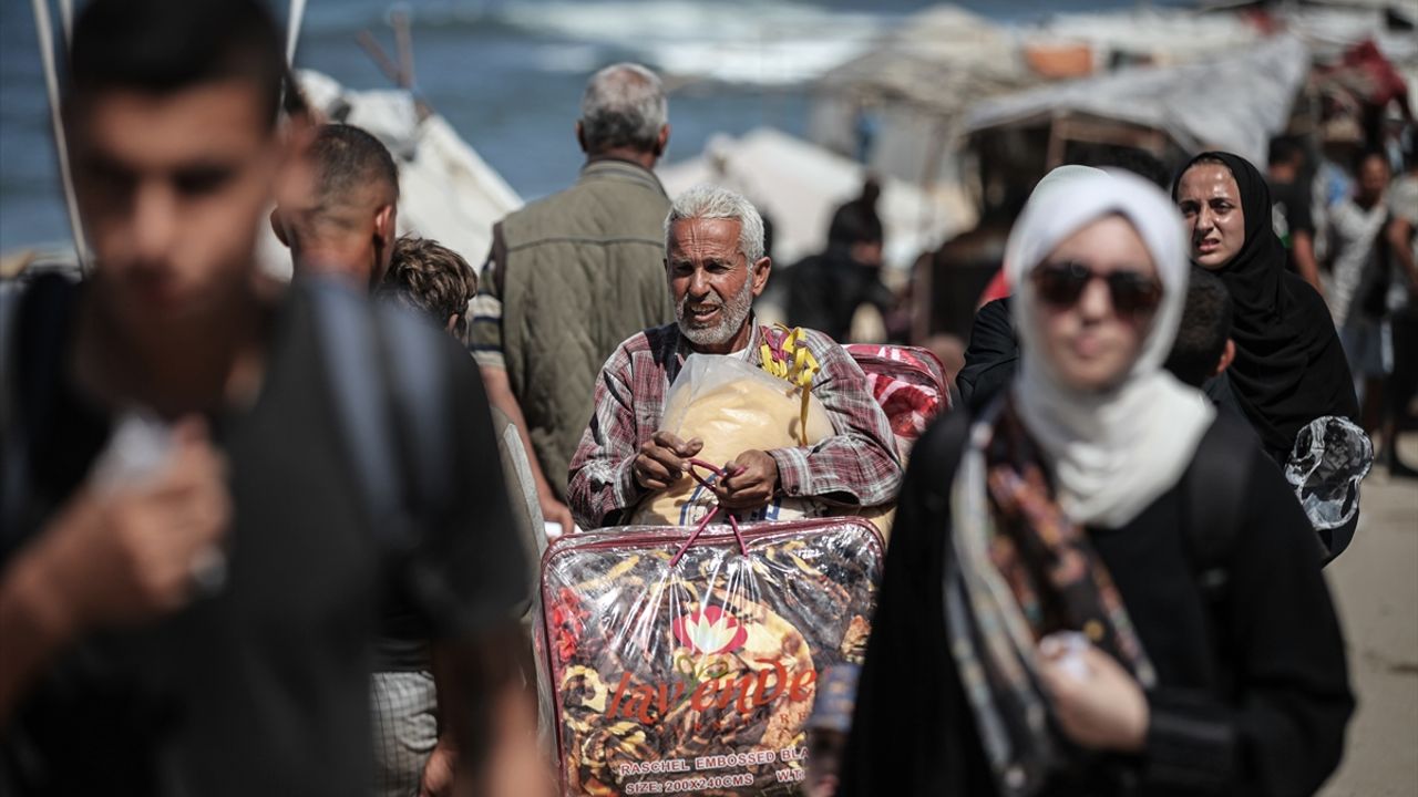 Gazze’nin kuzeyindeki Filistinliler göçe zorlanıyor!