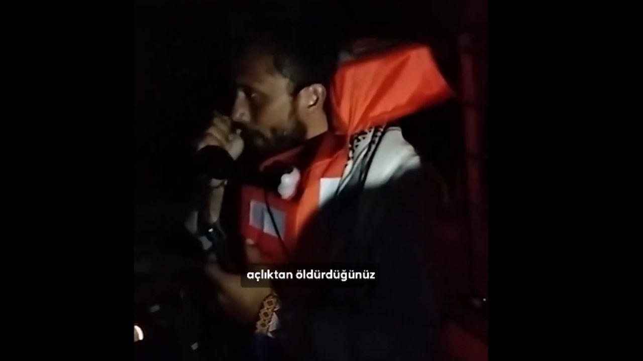 Brezilyalı Aktivist bütün Dünya adına, işgalci rejime haddini bildirdi!