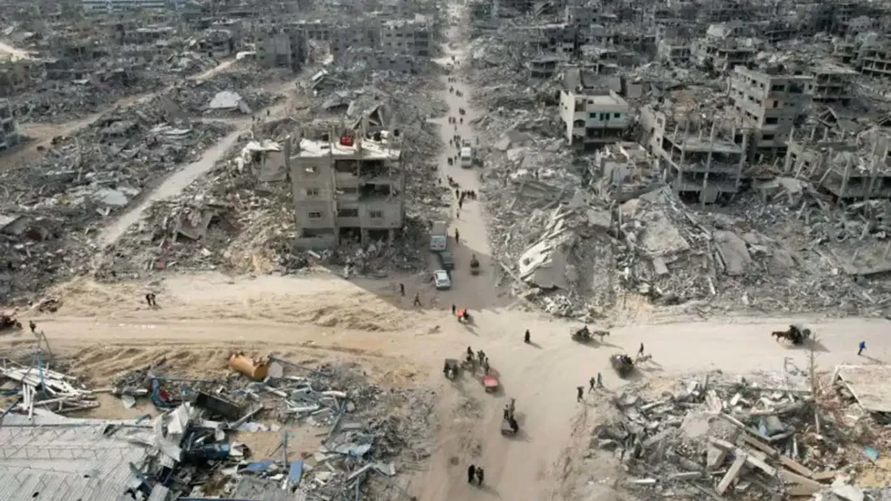 Binlerce kişi enkaz altında!