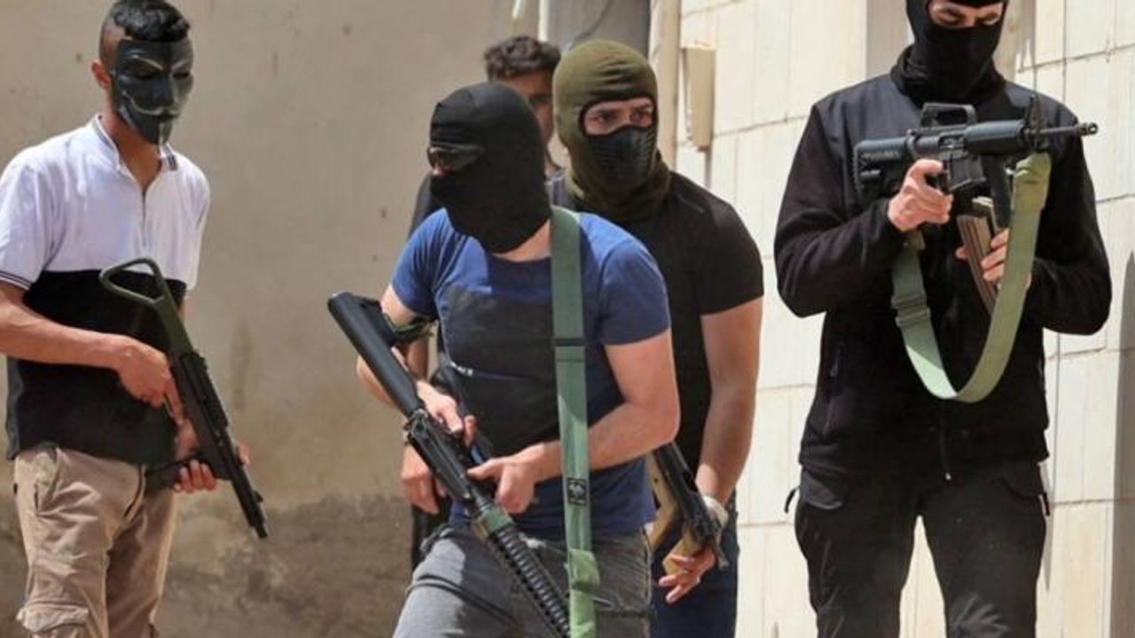 Filistinliler direniyor! 10 günde 72 direniş eylem…