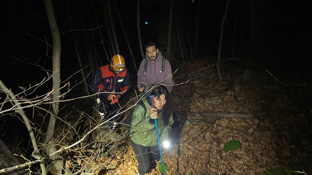 Yürüyüş yaparken mahsur kalandılar!