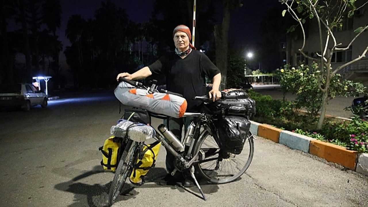 Balıkesir'den umreye gitmek için yola çıkan bisikletli Suriye'ye giriş yaptı