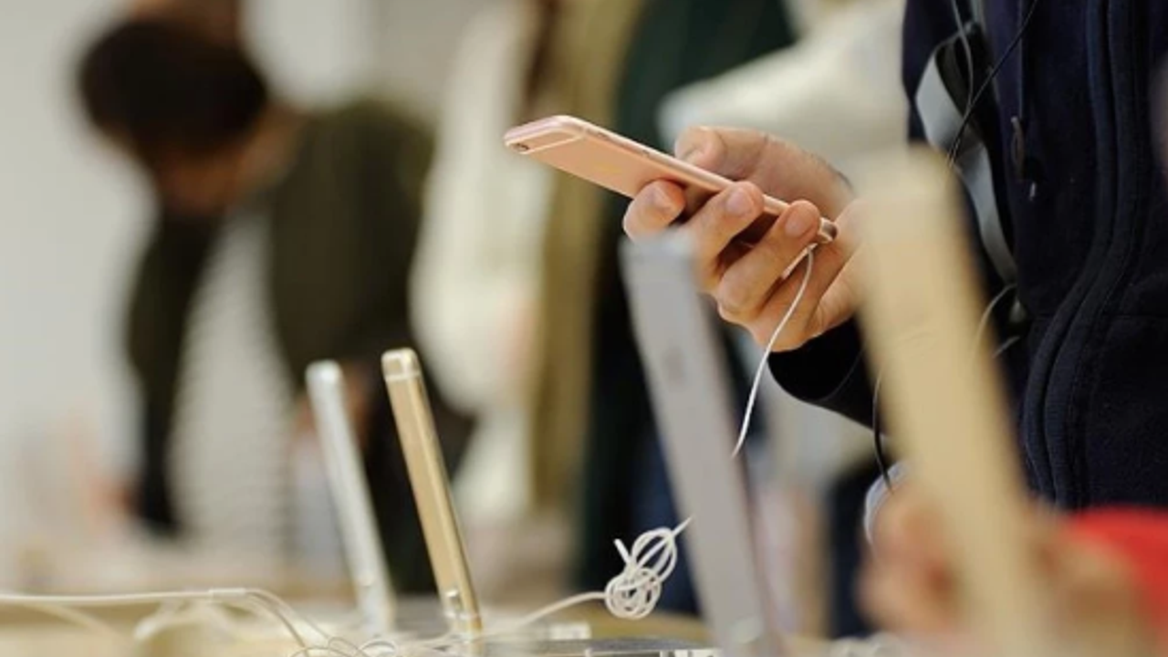 Telekomünikasyon şirketi 13 bini aşkın çalışanını işten çıkaracağını duyurdu