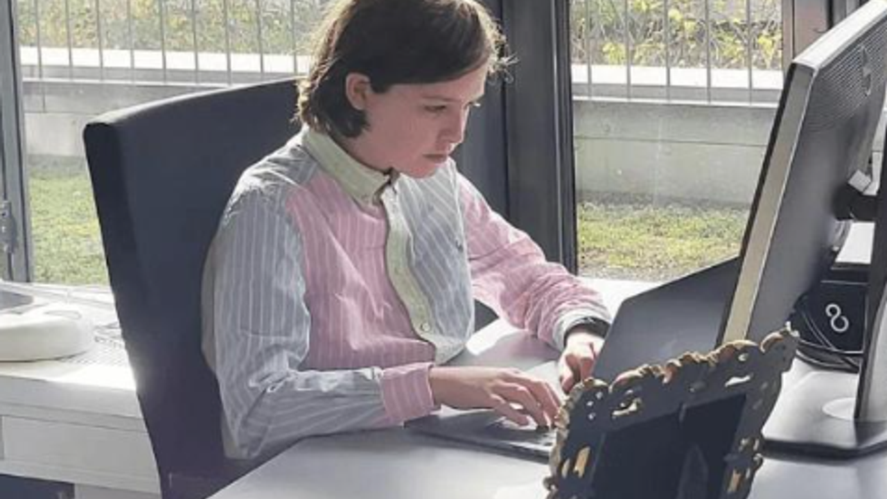 15 yaşındaki çocuk kuantum fiziği alanında doktora unvanı aldı