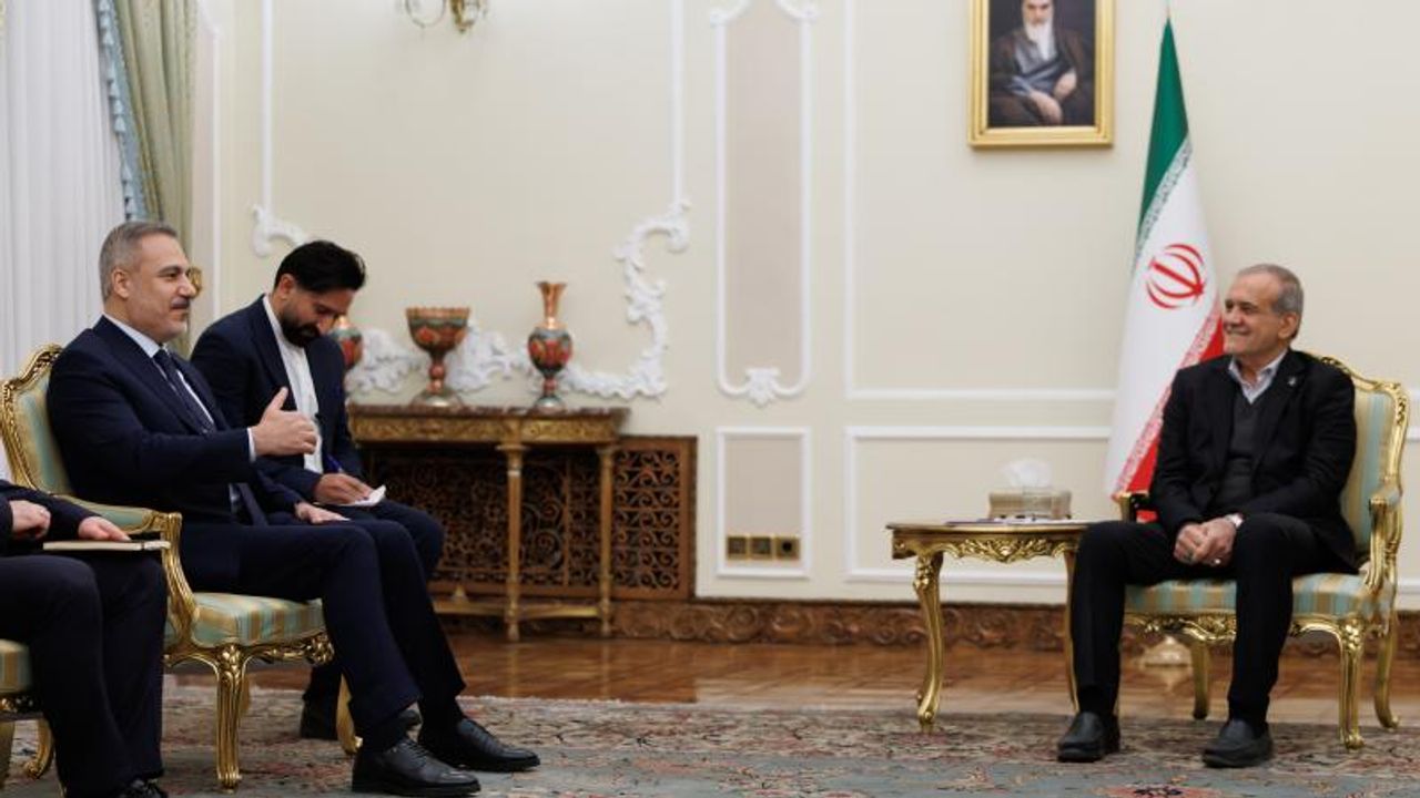 Dışişleri Bakanı Fidan, İran Cumhurbaşkanı Pezeşkiyan ile görüştü