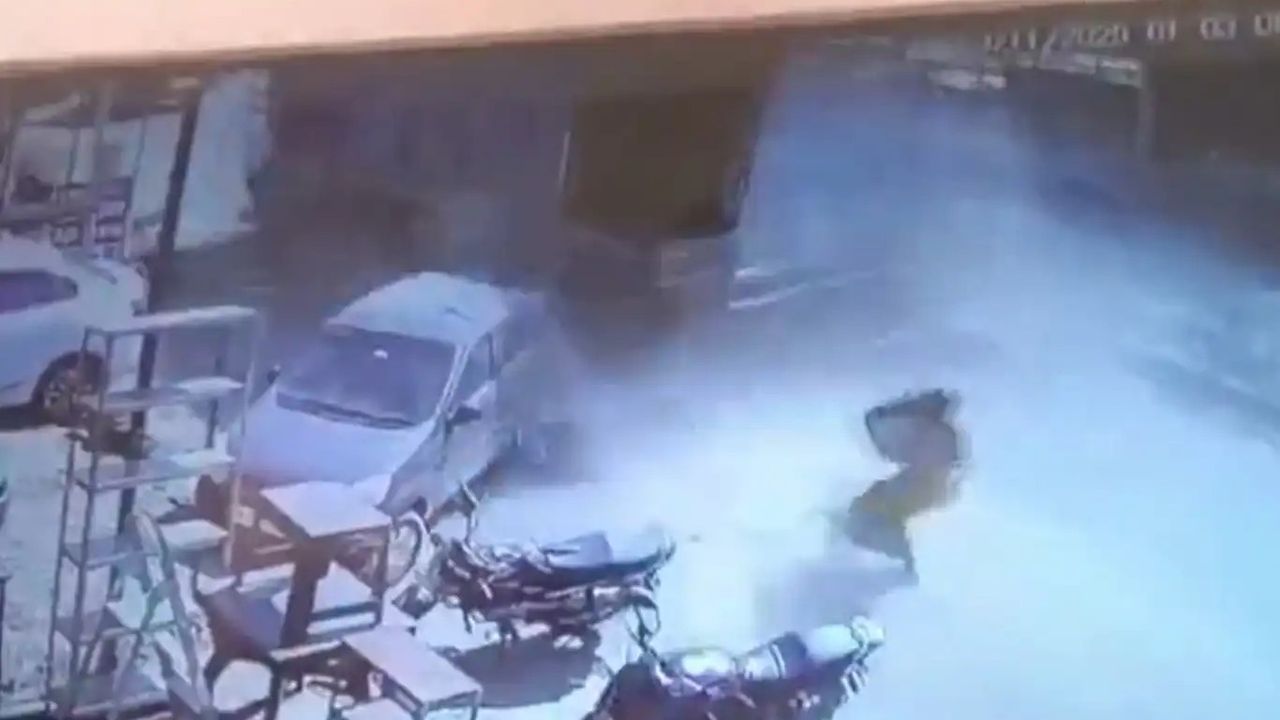 Kontrolden çıkan kamyon araçları ve yayaları biçti: 13 ölü var!