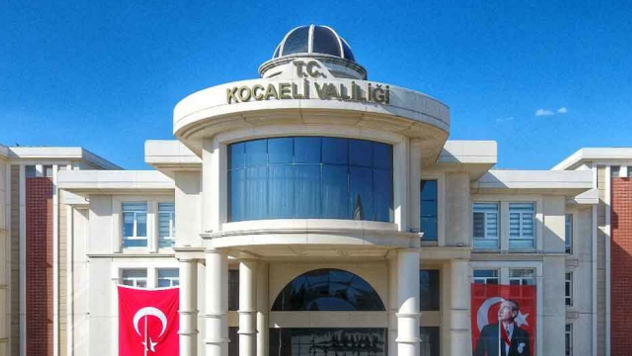 MUSTAFA KEMAL AŞKI DEĞİL BASBAYAĞI PROVOKASYON!