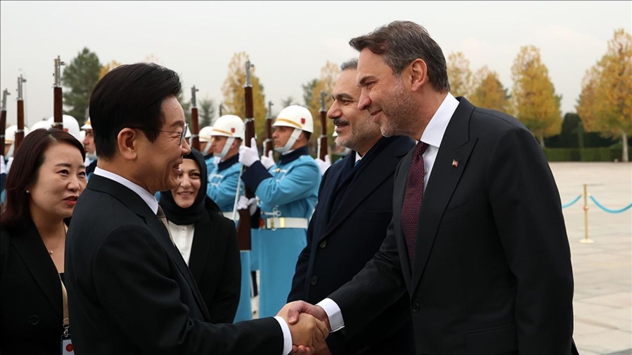 Bakan Bayraktar'dam Güney Kore ile nükleer enerji …