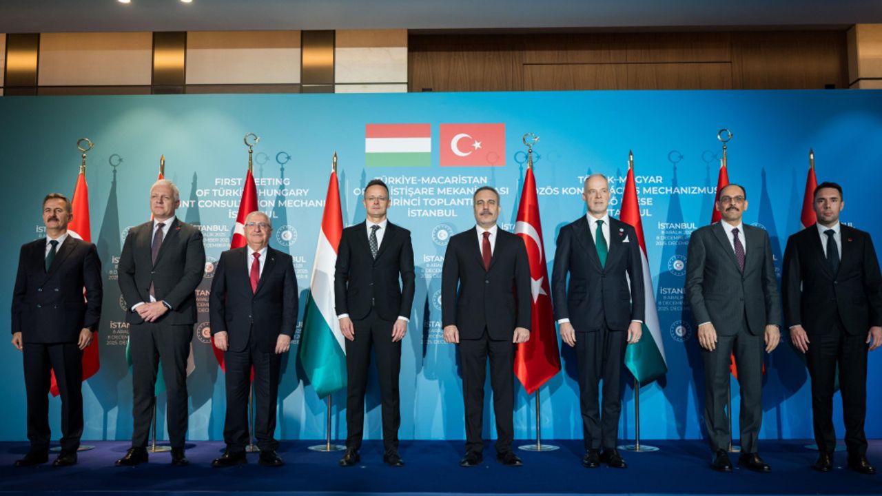 İstanbul'da "Türkiye-Macaristan" görüşmesi