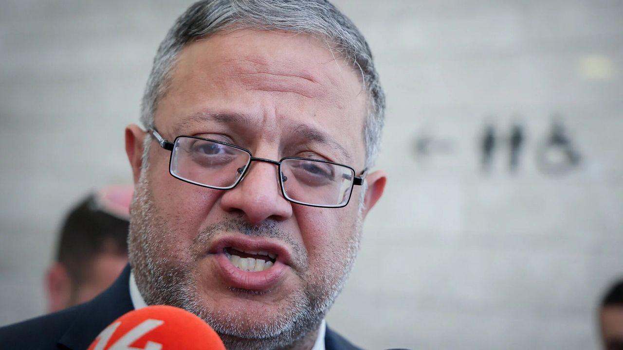 Filistin'de ezanı susturma girişimi!