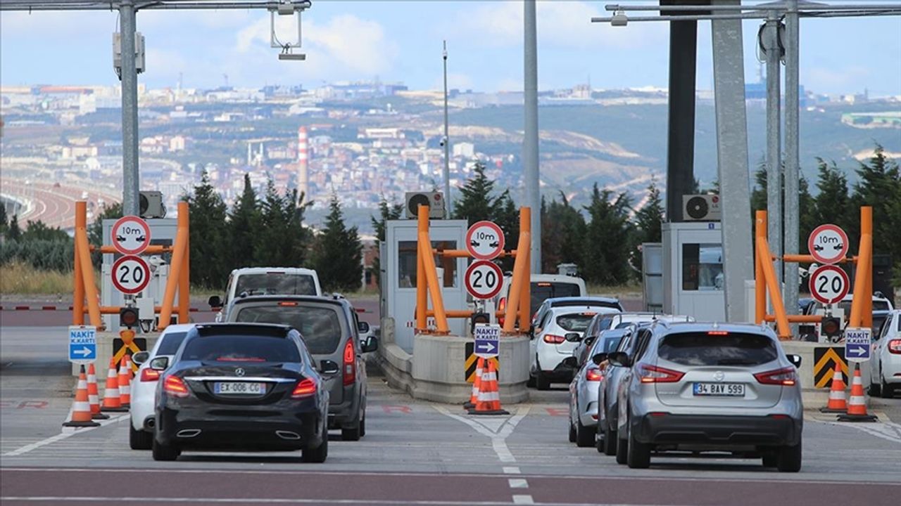 Otoyol ve köprü geçiş ücretleri güncellendi