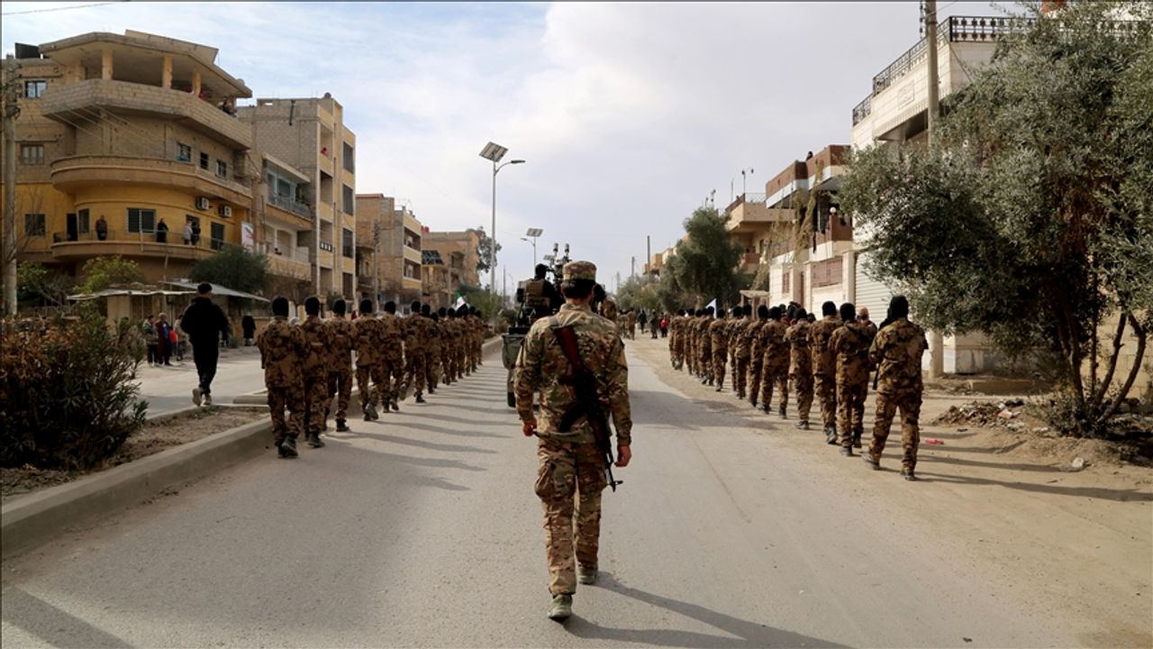 Suriye'nin bir kentinde sokağa çıkma yasağı ilan edildi!