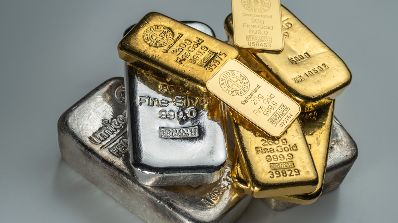 Gümüşün getirisi altını geçti