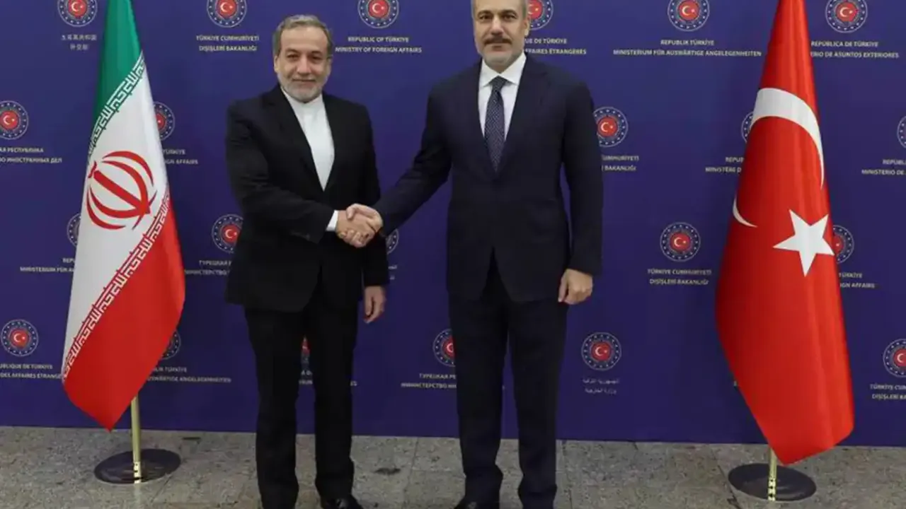 Bakan Fidan İran Dışişleri Bakanı Arakçi ile görüştü