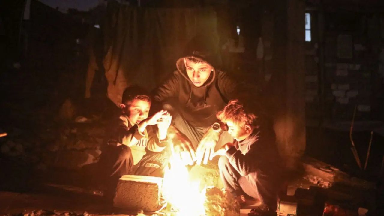 Gazze’de soğuktan 21 kişi şehit oldu