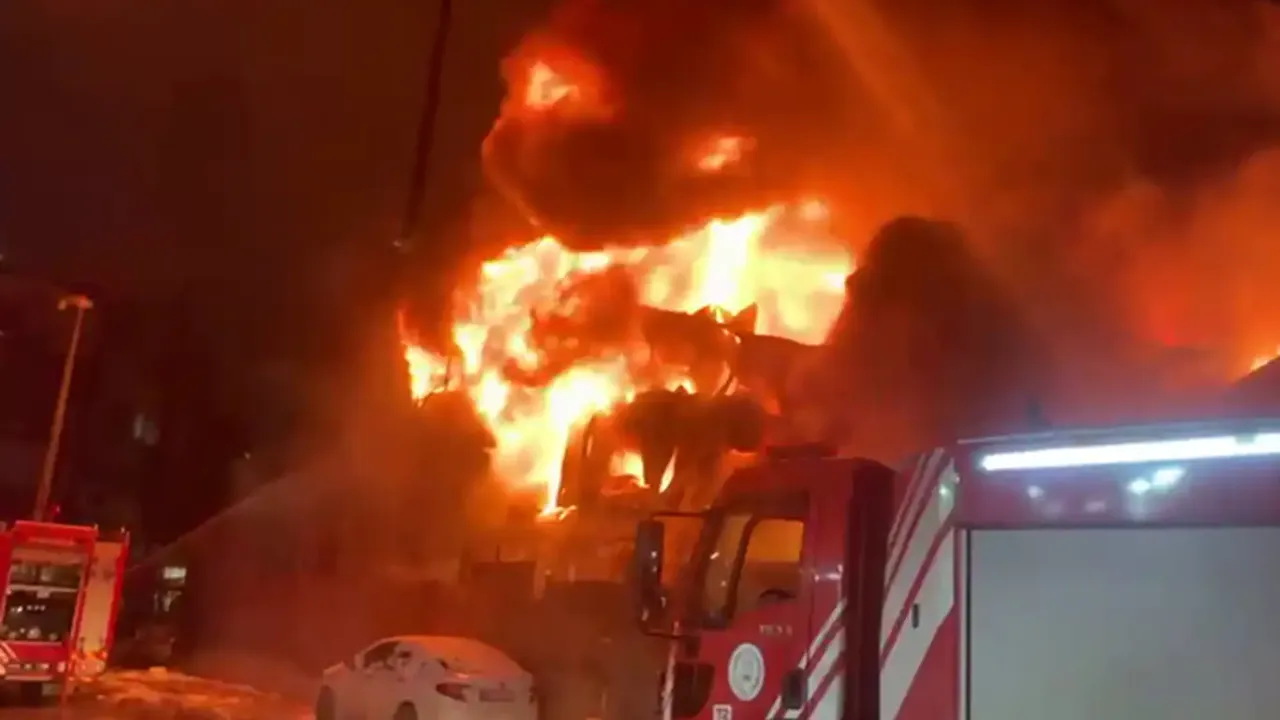 İşçilerin kaldığı konteynerde büyük yangın çıktı!