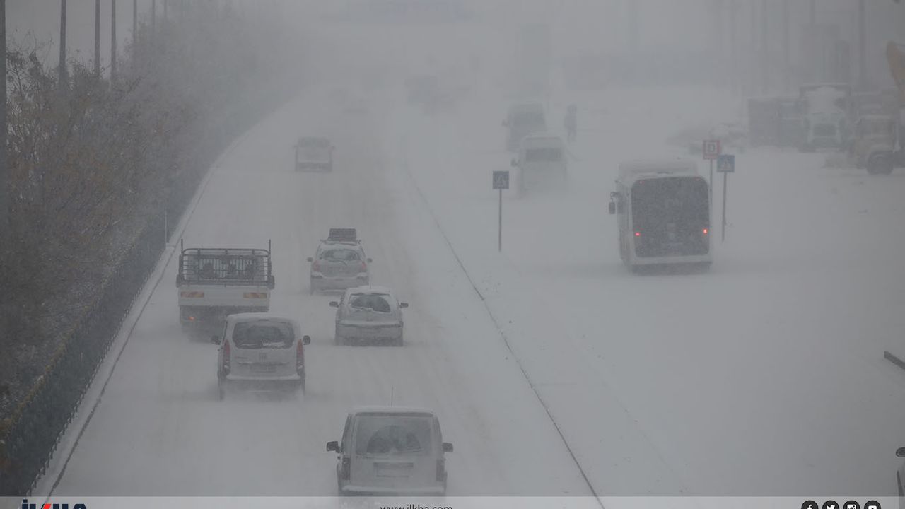 Diyarbakır'ı mağdur eden DEM'li Başkan Milli Eğitim Müdürlüğü'nden kepçe talep etti!