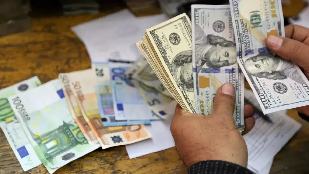 Paraya ne oluyor? Niye değersizleşiyor?