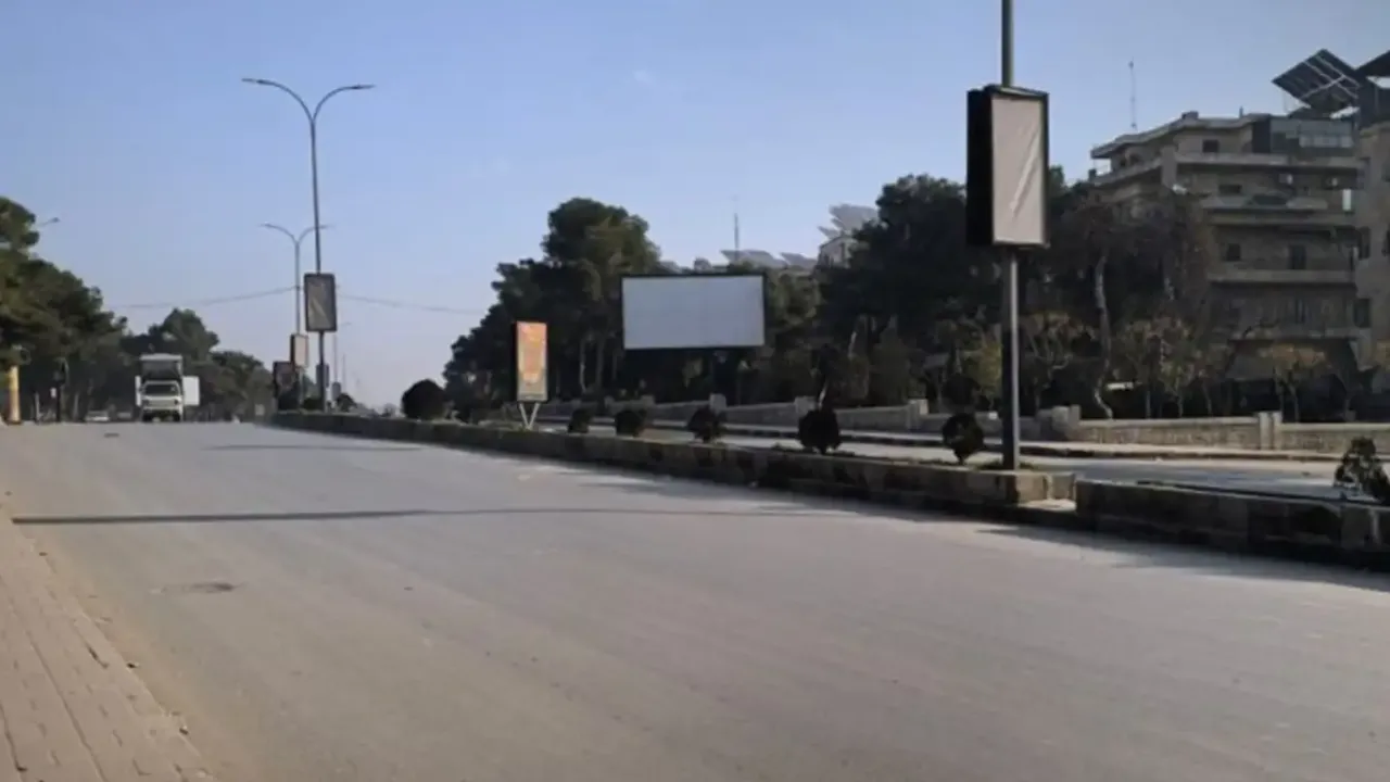 PKK/SDG mevzilerini bombalıyor