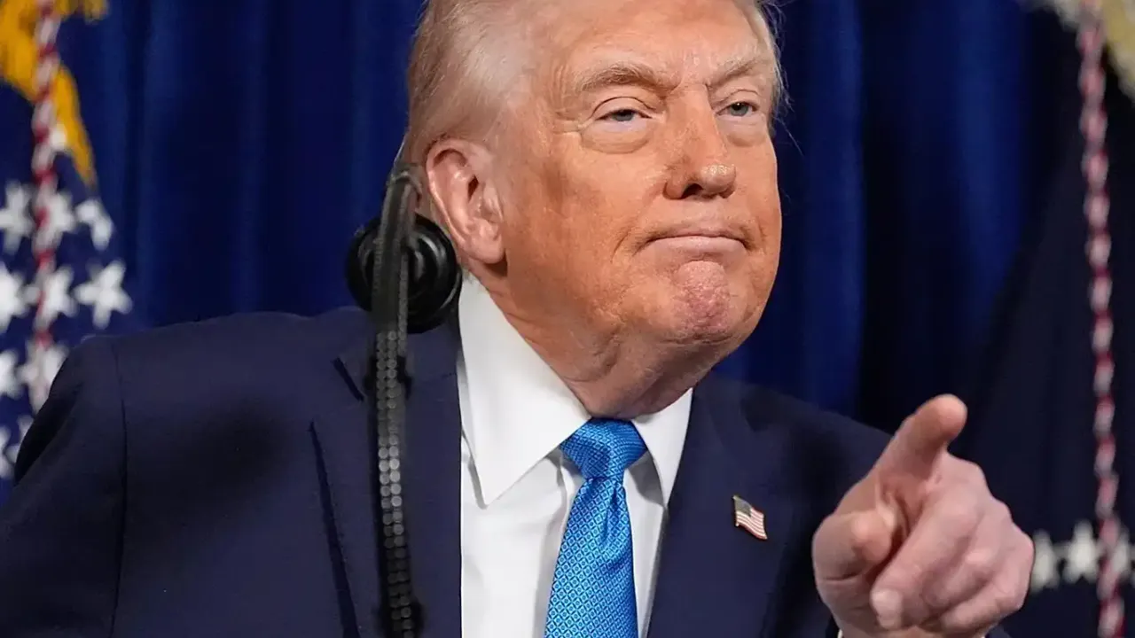 Trump'tan İran'a açık tehdit: Göstericiler öldürülürse çok sert vururuz