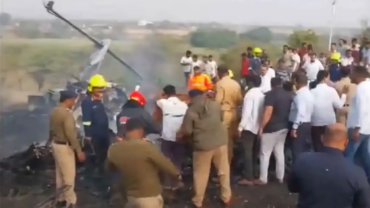 Küçük uçak düştü: Çok sayıda ölü var