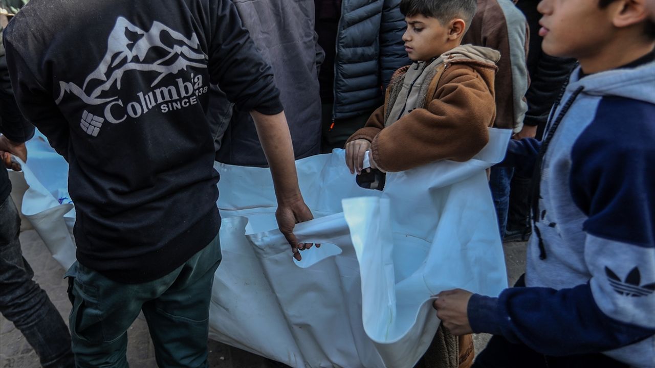 Müslümanlar dağınık, Gazze işgal altında!