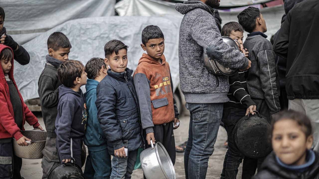 Yerinden edilenlerin barınma krizi!