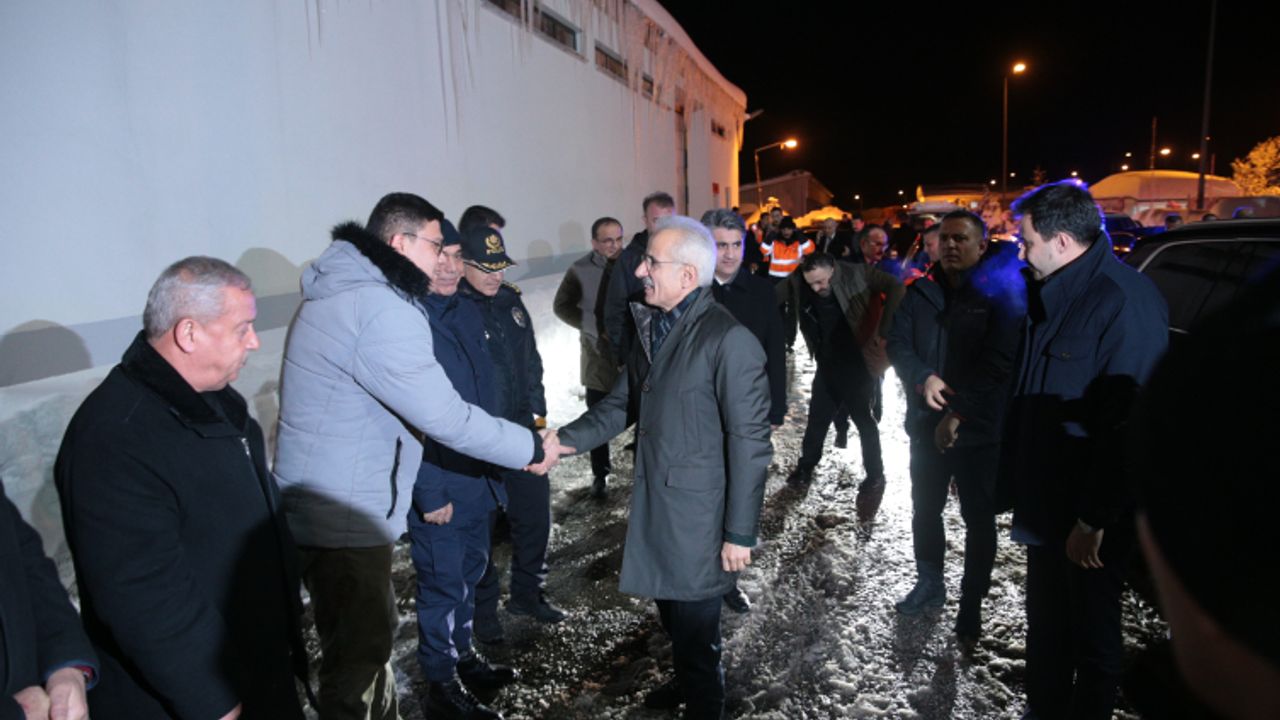 Bakan Uraloğlu'ndan karla mücadele açıklaması