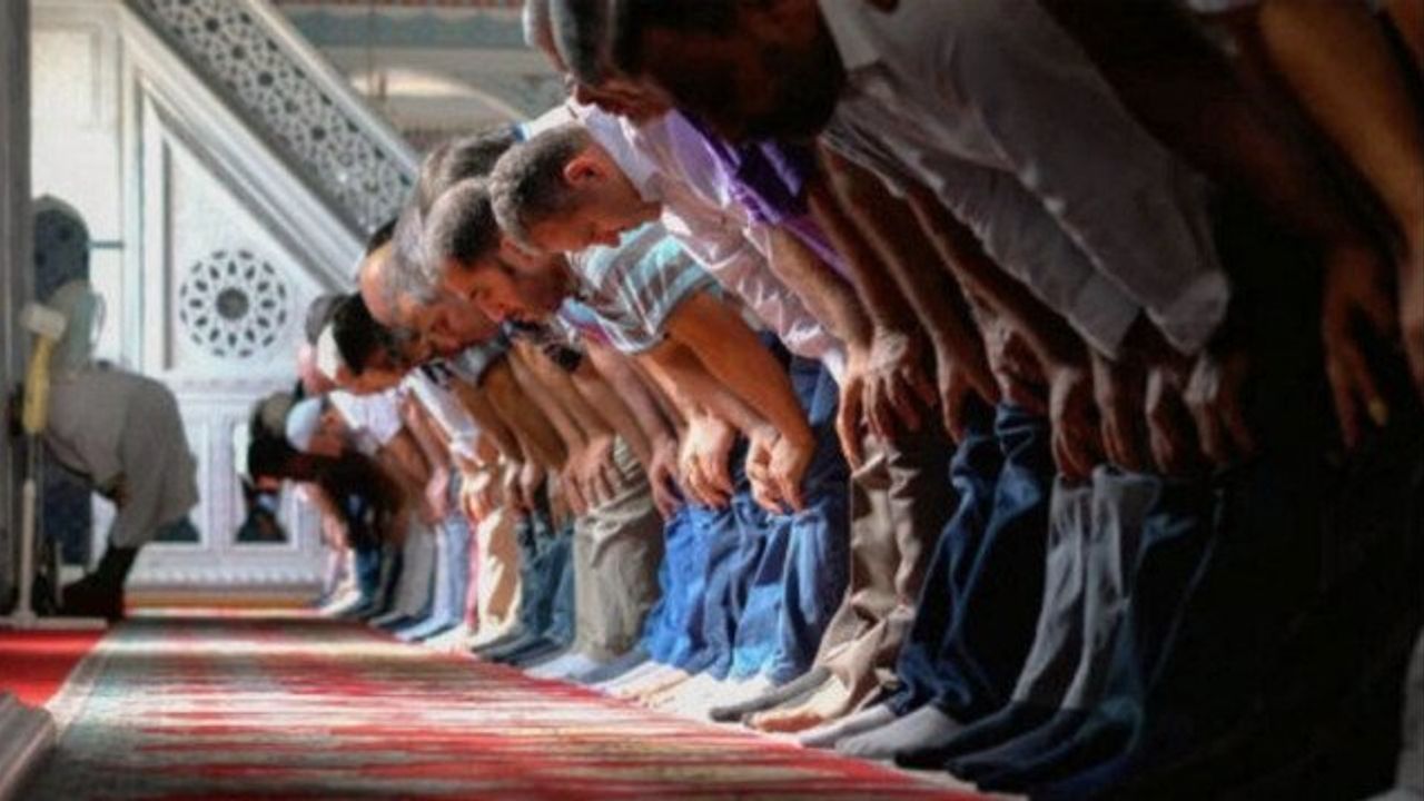 Akşam namazı nasıl kılınır, kaç rekattır, sünnetleri nelerdir?