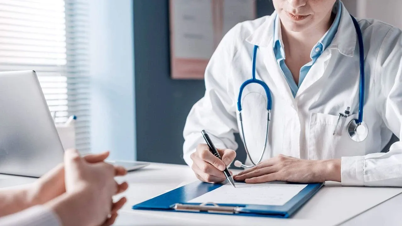 Burnu akanlar dikkat: Uzmanlar bu yaşanıyorsa doktora gidin dedi!