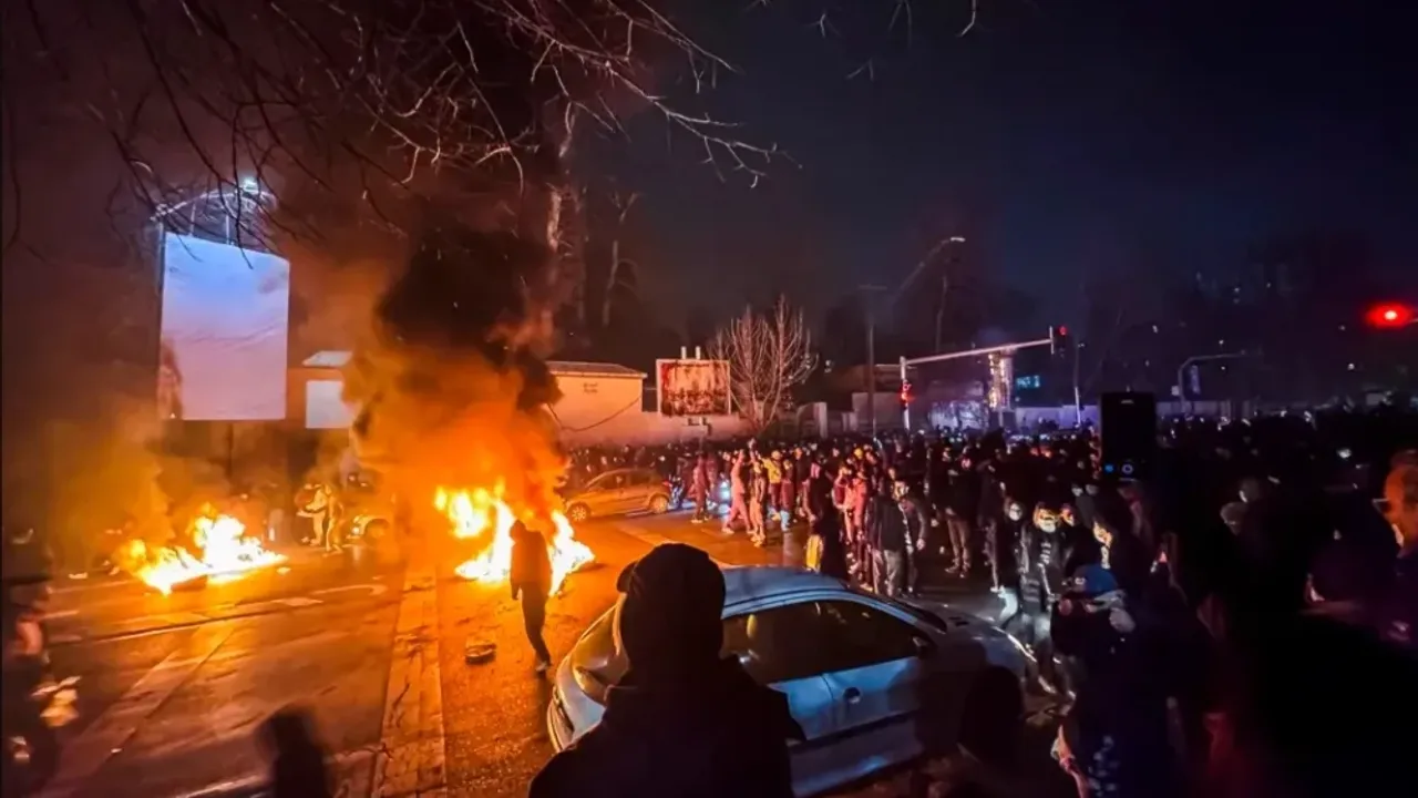 İran’da öldürülen çocukların cesetlerinden ''israil'' kurşunu çıktı
