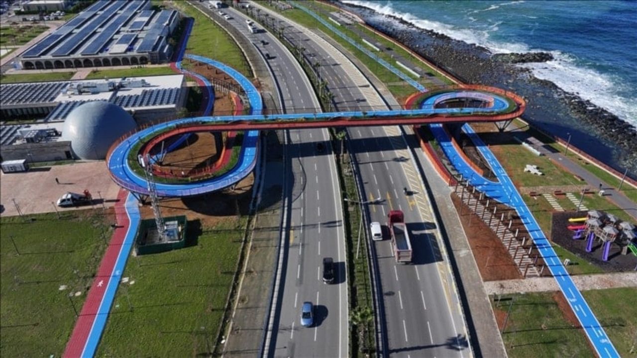 Türkiye'de çevreci köprü yapıldı