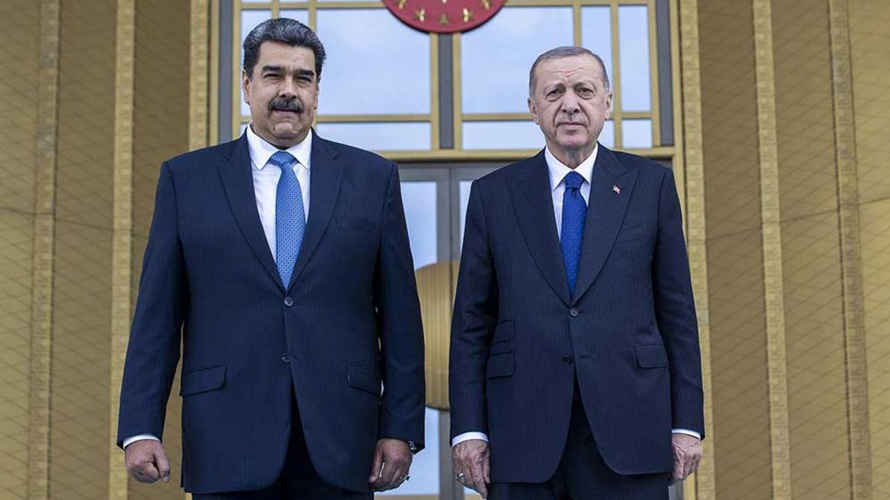 ABD Maduro'ya 'Türkiye'ye git' dedi, Maduro reddetti