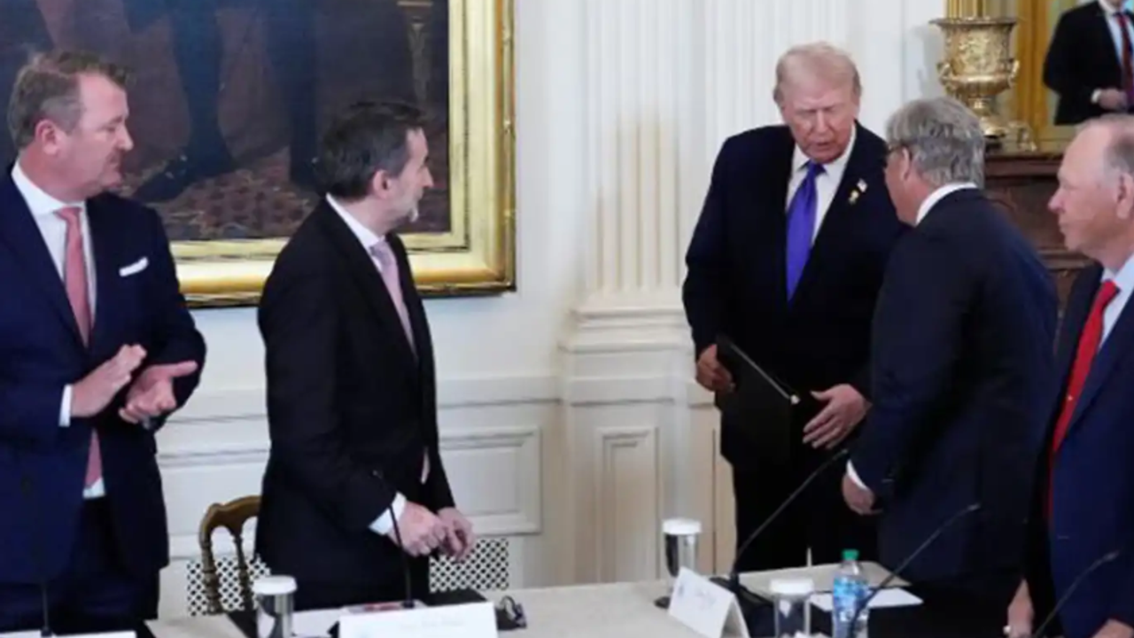 Maduro'yu kaçıran ABD, Venezuela petrolünü masada paylaştı!